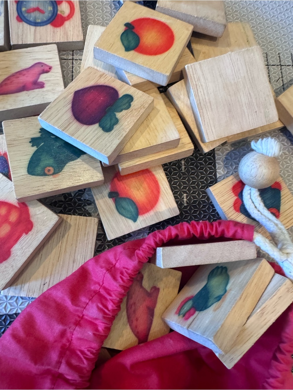 Montessori Wooden Picture Matching Memory Tiles - Kids Toy (Pink/Green/Red)